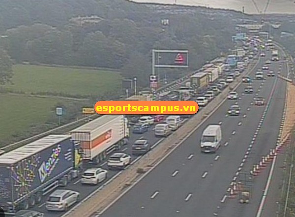 Description of the Accident - M1 Southbound Accident Today Causes Traffic Delays